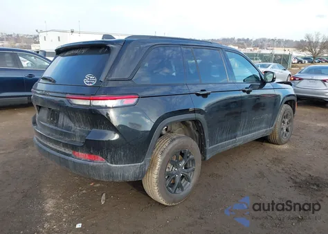 2025 Jeep Grand Cherokee Altitude 4X4 из США, поврежденный, VIN 1C4RJHAGXSC331801